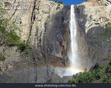 
                Wasserfall, Regenbogen, Bridalveil Fall                   
