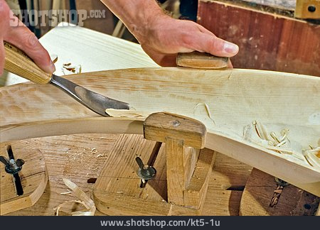 
                Schnitzen, Hohleisen, Holzbearbeitung                   