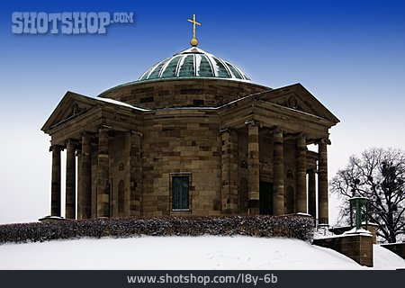 
                Grabkapelle                   