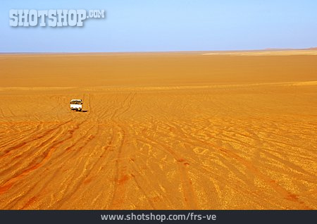 
                Wüste, Geländewagen, Expedition                   