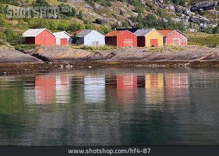 
                Küste, Norwegen, Skandinavien, Bootshaus, Fischerhütte                   