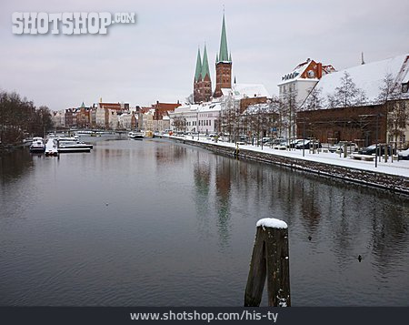 
                Trave, Lübeck                   