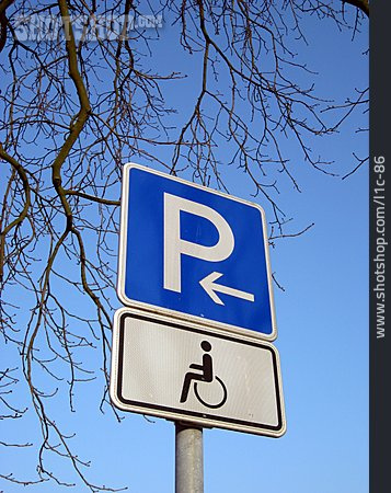 
                Verkehrszeichen, Parkplatz, Behindertenparkplatz                   