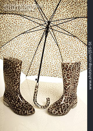 
                Regenschirm, Gummistiefel                   
