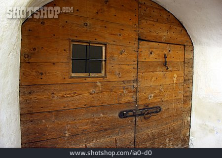 
                Eingang, Holztür                   