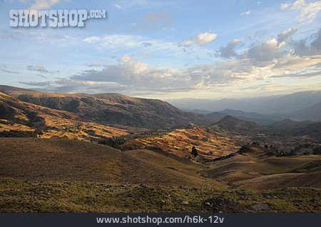 
                Landschaft, Tal, Peru                   