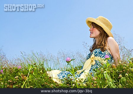 
                Junge Frau, Sommerlich, Naturnah                   