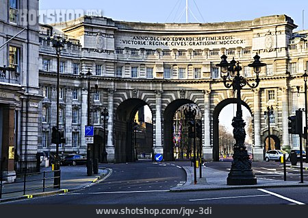 
                London, Triumphbogen, Admiralty Arch                   
