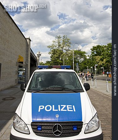 
                Polizei, Polizeiauto                   