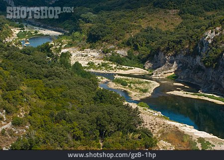 
                Flusslauf, Gard                   