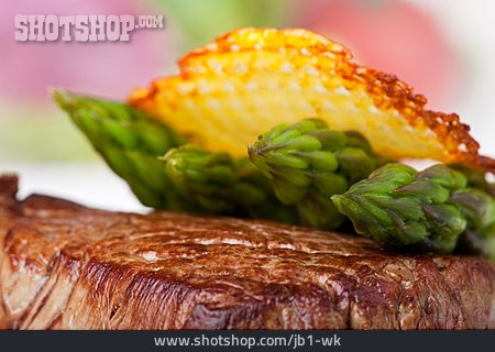 
                Steak, Fleischgericht, Spargelspitze                   