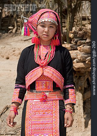 
                Junge Frau, Tracht, Hmong                   