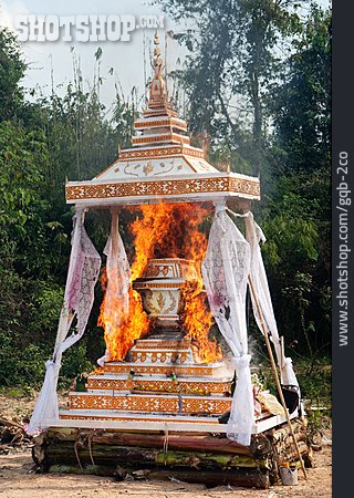 
                Zeremonie, Laos, Feuerbestattung                   