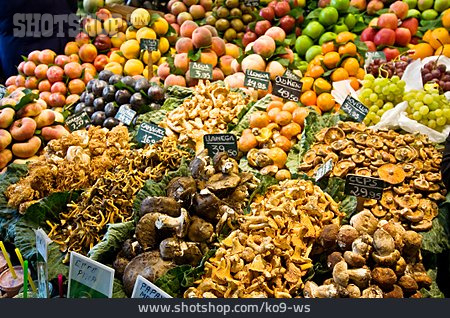 
                Marktstand, Speisepilz, Gemüsemarkt                   