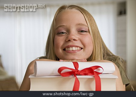 
                Mädchen, Geschenk, Freude                   