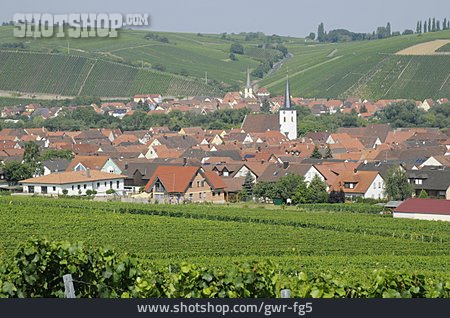 
                Dorf, Franken, Unterfranken, Volkach, Mainfranken, Escherndorf                   