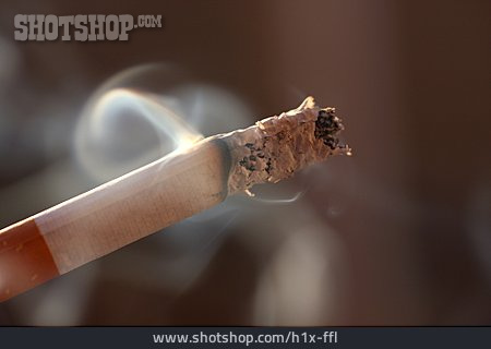 
                Rauchen, Zigarettenrauch, Filterzigarette                   