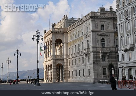 
                Trieste, Palazzo Del Governo                   