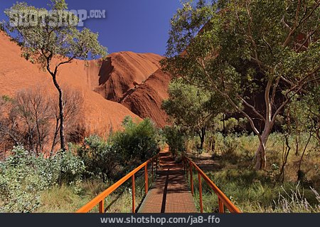 
                Weg, Ayers Rock, Uluru-kata-tjuta-nationalpark                   
