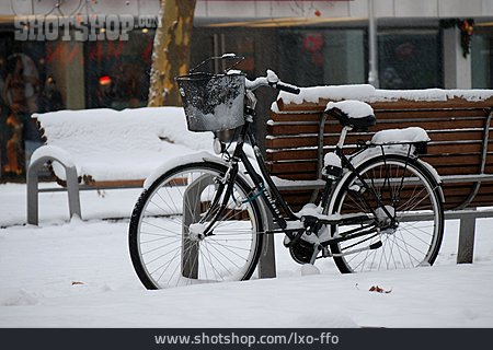 
                Fahrrad, Schneien                   