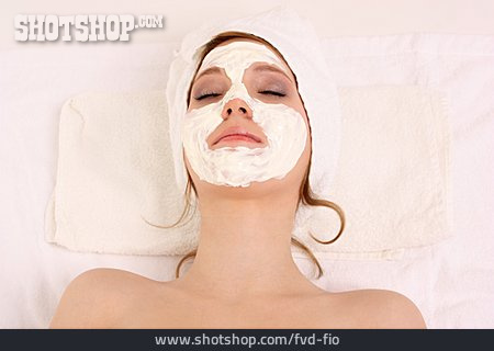 
                Junge Frau, Hautpflege, Gesichtsmaske                   