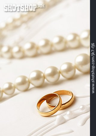 
                Luxus, Hochzeit, Perlenkette, Ehering                   