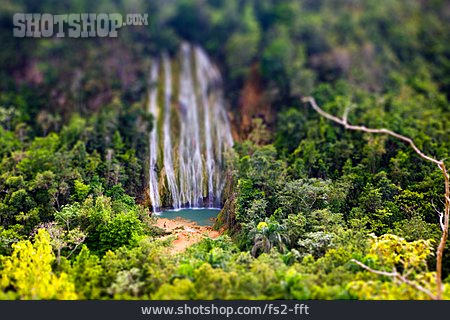 
                Wasserfall, Dschungel, Dominikanische Republik                   