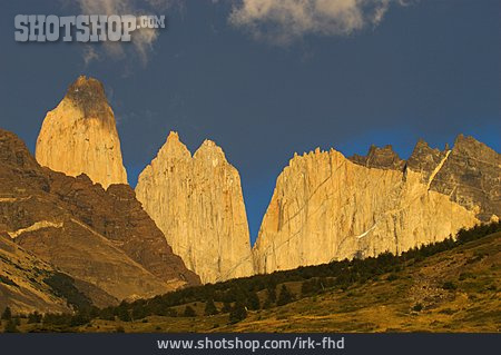 
                Nationalpark, Torres Del Paine                   