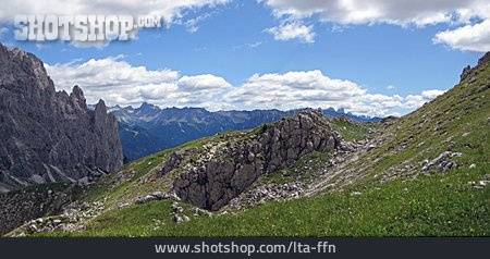 
                Berglandschaft, Südtirol, Dolomiten                   