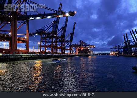 
                Hamburger Hafen, Containerterminal, Frachthafen                   