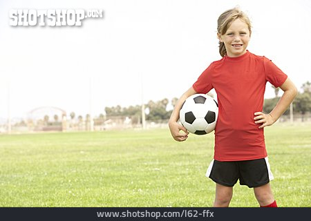 
                Mädchen, Fußballspielerin                   