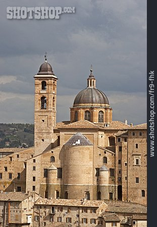 
                Kathedrale, Palazzo Ducale, Urbino                   