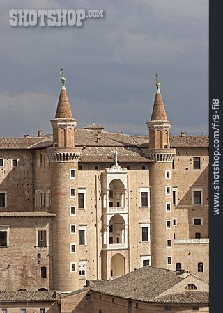 
                Palazzo Ducale, Urbino                   