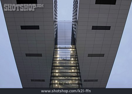 
                Bürogebäude, Kranhaus                   