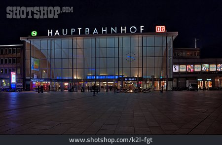 
                Bahnhof, Köln, Hauptbahnhof, Bahnhofsvorplatz                   