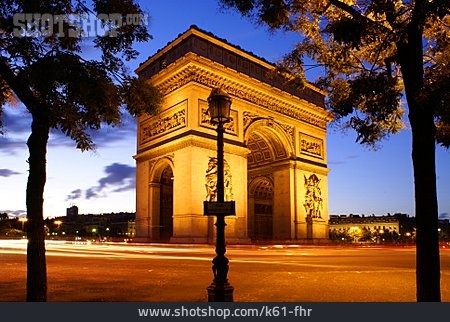 
                Triumphbogen, Paris                   