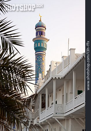 
                Wohnhaus, Minarett, Maskat, Oman                   