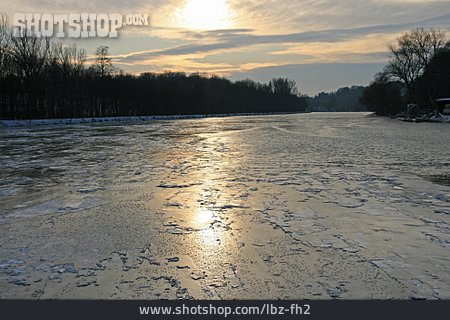 
                Zugefroren, Fluss, Donau, Eisfläche                   