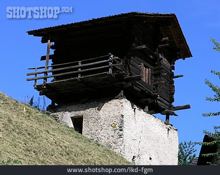 
                Berghütte, Holzhütte                   