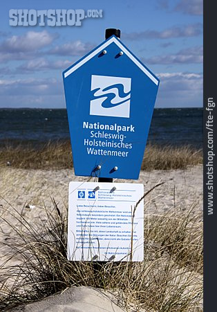 
                Hinweisschild, Nationalpark, Schleswig-holsteinisches Wattenmeer                   