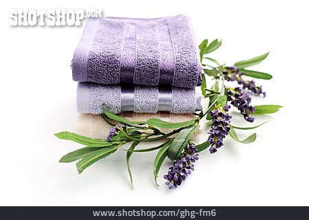 
                Handtuch, Lavendelzweig, Handtuchstapel                   