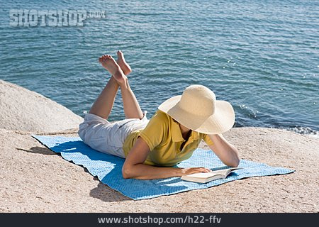 
                Young Woman, Reading, Holiday Reading                   