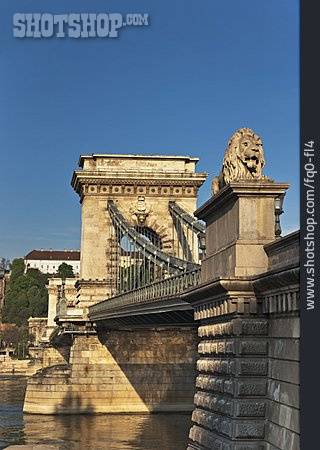 
                Kettenbrücke, Donaubrücke                   