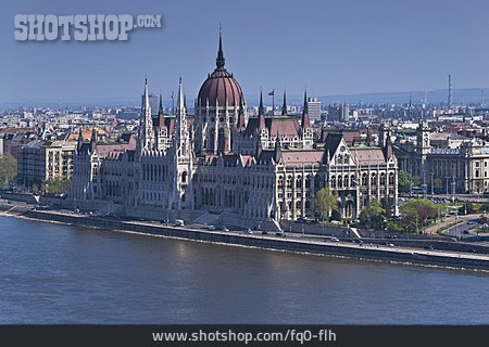 
                Parlament, Parlamentsgebäude, Neugotik, Budapest, Ungarn, Donauufer                   