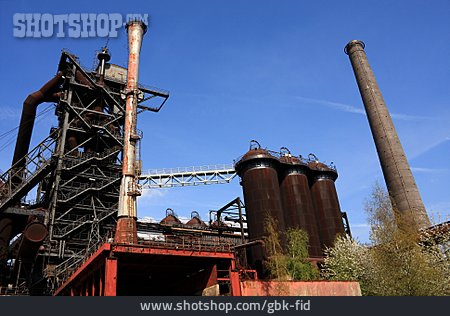 
                Industrie, Industriegebäude, Hochofen, Industriedenkmal, Industriekultur, Landschaftspark Duisburg Nord, Eisenwerk                   