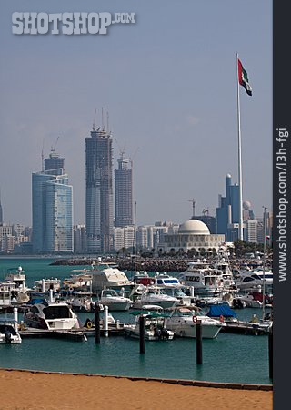 
                Yachthafen, Abu Dhabi                   