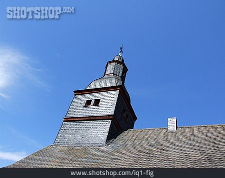 
                Kirchturm, Schieferdach                   