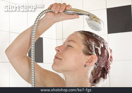
                Körperpflege, Duschen, Haarwäsche                   