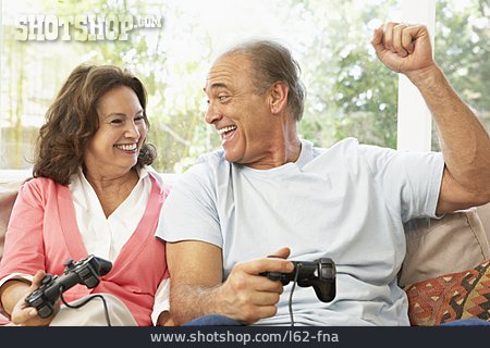 
                Jugendlich, Ehepaar, Videospiel                   