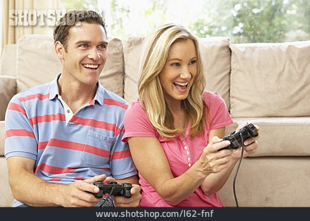 
                Paar, Videospiel                   